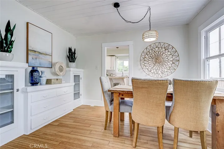 221 S Guadalupe, Redondo Beach, California 90277