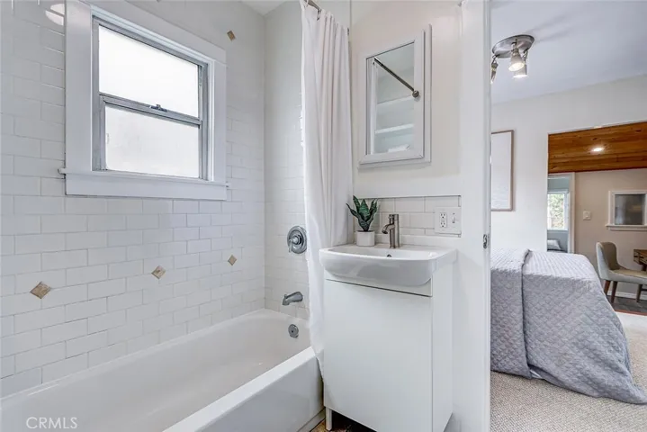 221 S Guadalupe, Redondo Beach, California 90277