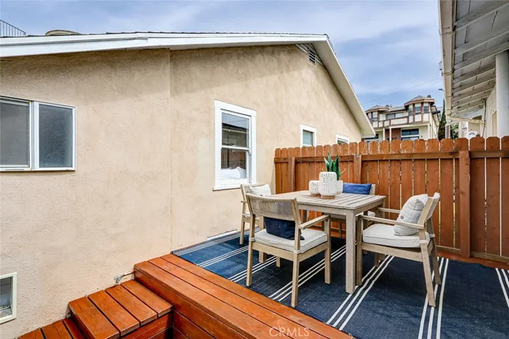 221 S Guadalupe, Redondo Beach, California 90277