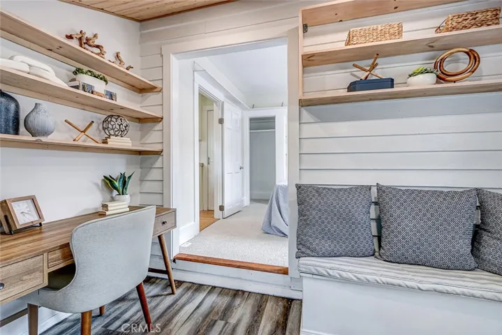 221 S Guadalupe, Redondo Beach, California 90277