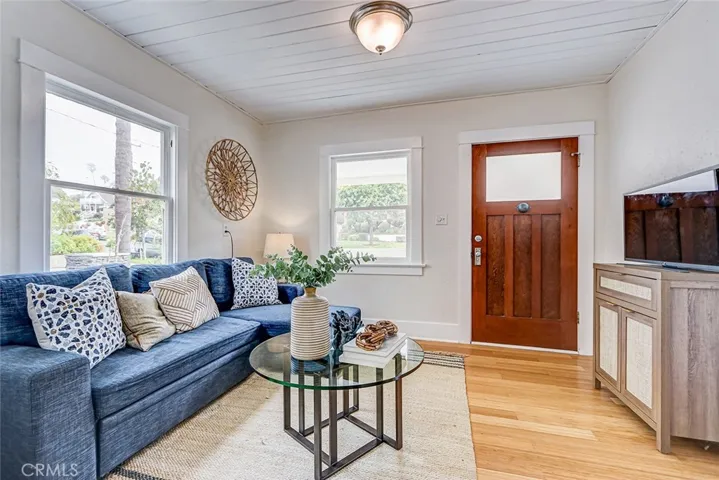 221 S Guadalupe, Redondo Beach, California 90277