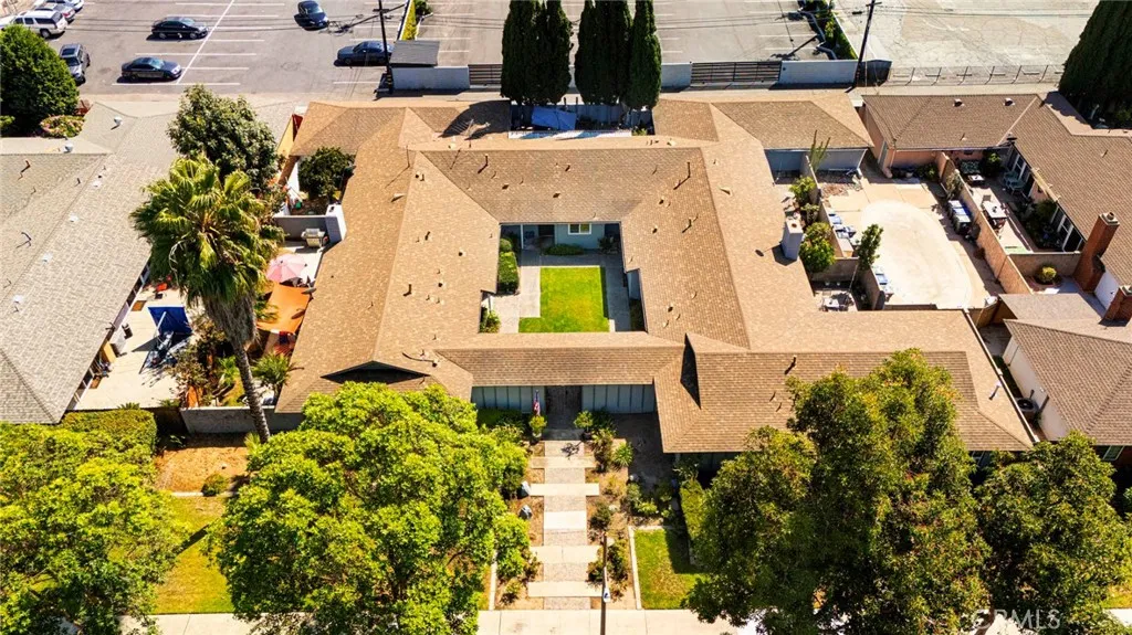 1830 E 19th Street 3, Santa Ana, California 92705 home-pic-31