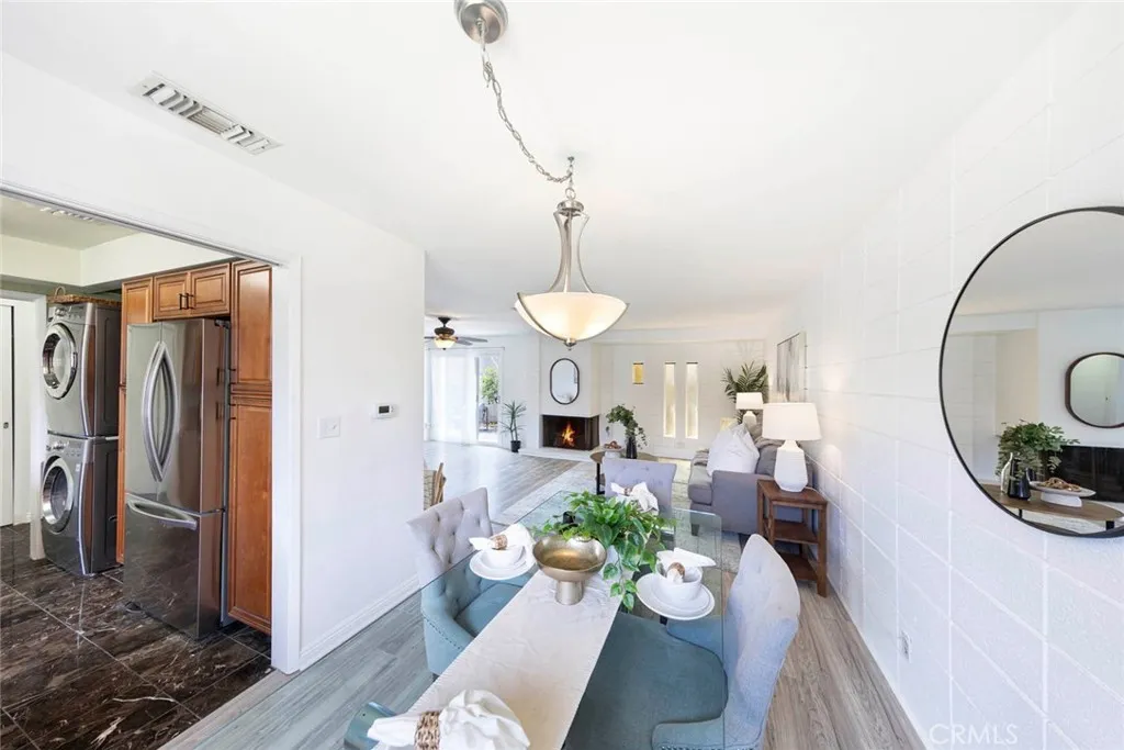 1830 E 19th Street 3, Santa Ana, California 92705 home-pic-14