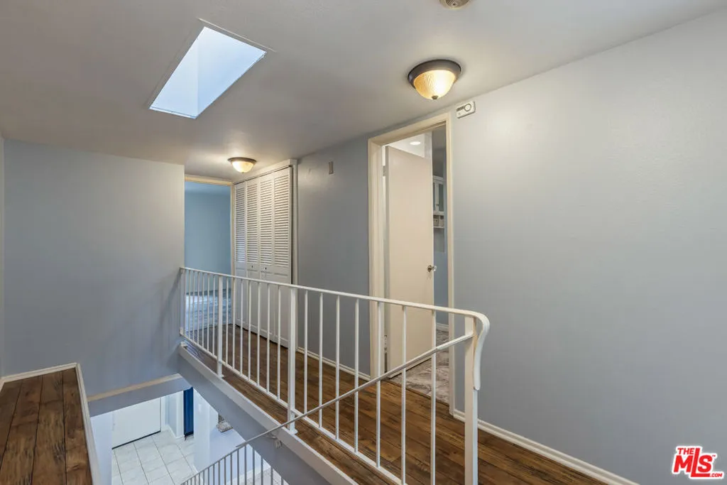 15215 Magnolia Boulevard 131, Sherman Oaks, California 91403 home-pic-19