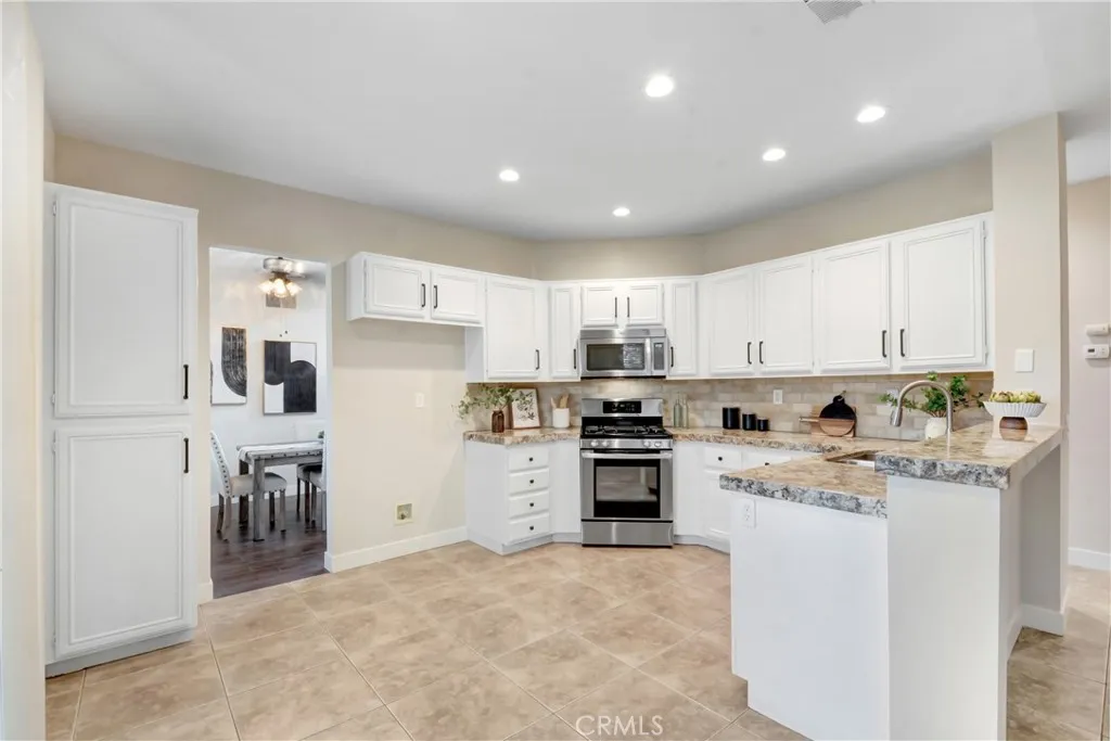 6988 Edinburgh, Rancho Cucamonga, California 91739 home-pic-7