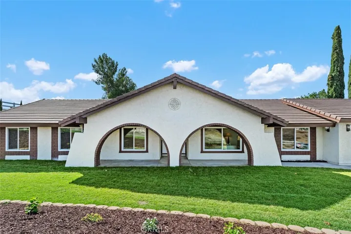 30581 Del Rey Road, Temecula, California 92591