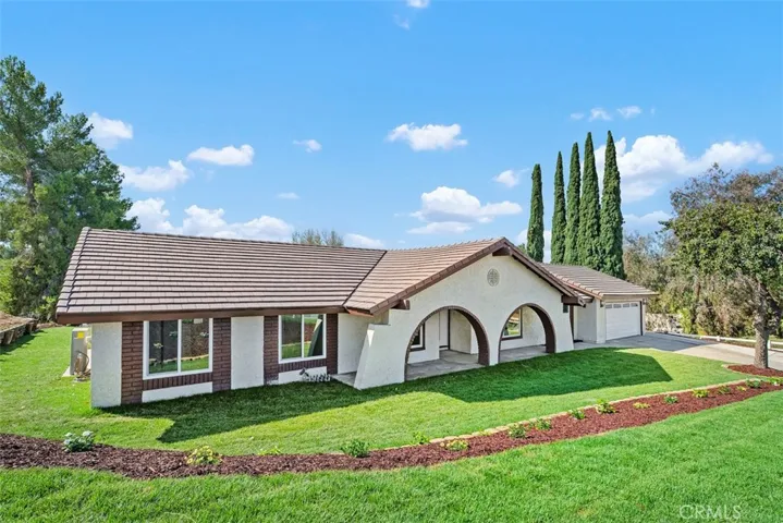 30581 Del Rey Road, Temecula, California 92591