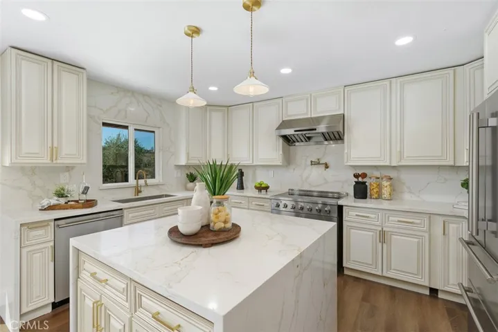 30581 Del Rey Road, Temecula, California 92591
