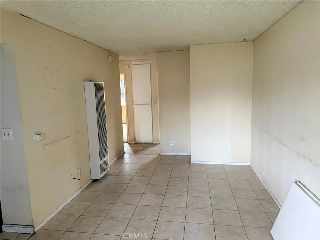 146 83rd Street, Los Angeles, California 90003 home-pic-7