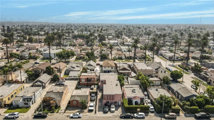 2672 Redondo Blvd, Los Angeles, California 90016