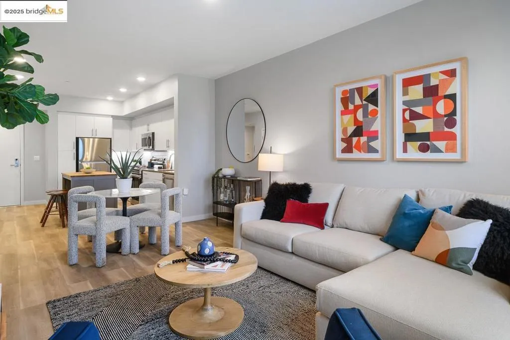 260 Brooklyn Basin Way 540, Oakland, California 94606 home-pic-3