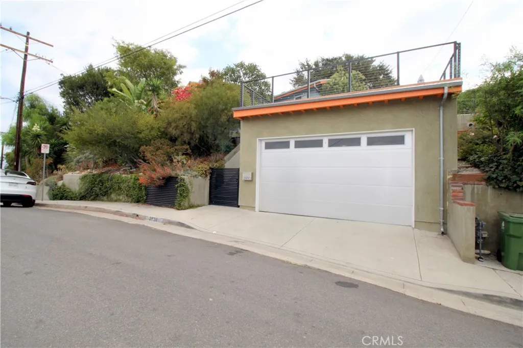 2930 Adkins Avenue, Los Angeles, California 90032, 3 Bedrooms Bedrooms, ,2 BathroomsBathrooms,Residential Lease,For Rent,Adkins,WS25218705