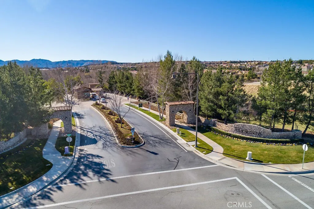 1642 Beaver Creek  home-pic-33