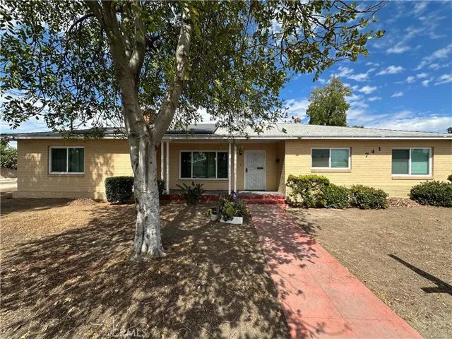 741 E Mckinley Avenue, Pomona, California 91767