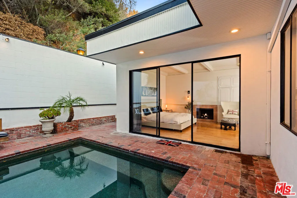 1790 Viewmont Drive, Los Angeles, California 90069 home-pic-13