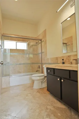 Upstairs guest bathroom