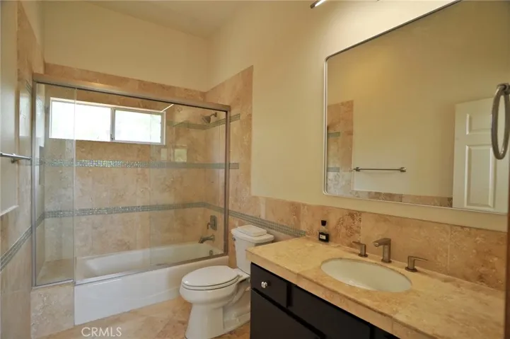 Upstairs guest bathroom