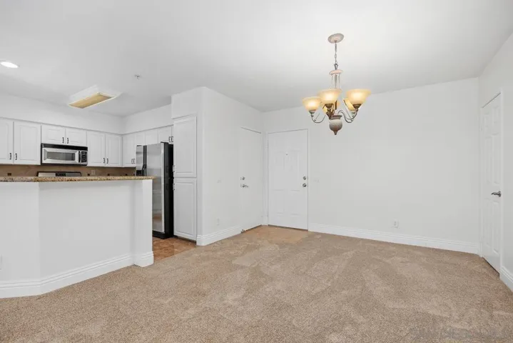 12370 Carmel Country Road 202, San Diego, California 92130