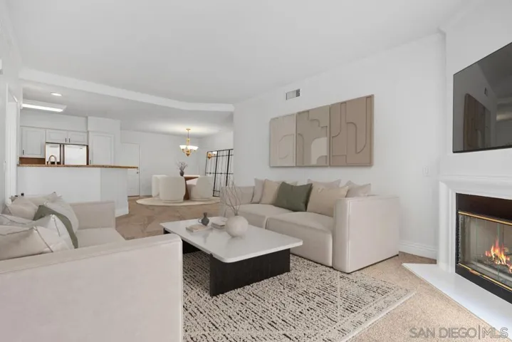12370 Carmel Country Road 202, San Diego, California 92130
