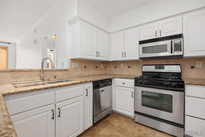 12370 Carmel Country Road 202, San Diego, California 92130