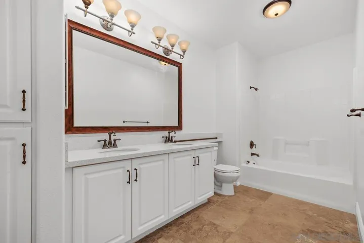 12370 Carmel Country Road 202, San Diego, California 92130