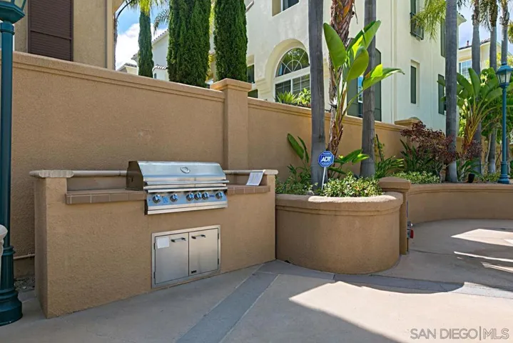 12370 Carmel Country Road 202, San Diego, California 92130