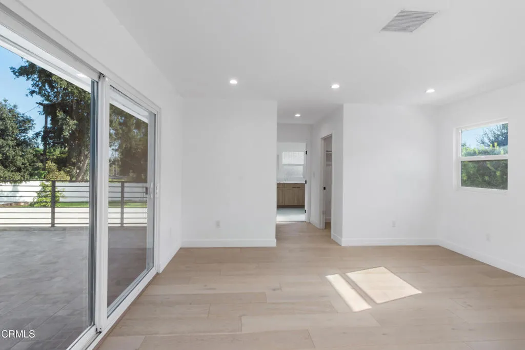 3880 Shadow Grove Road, Pasadena, California 91107 home-pic-10