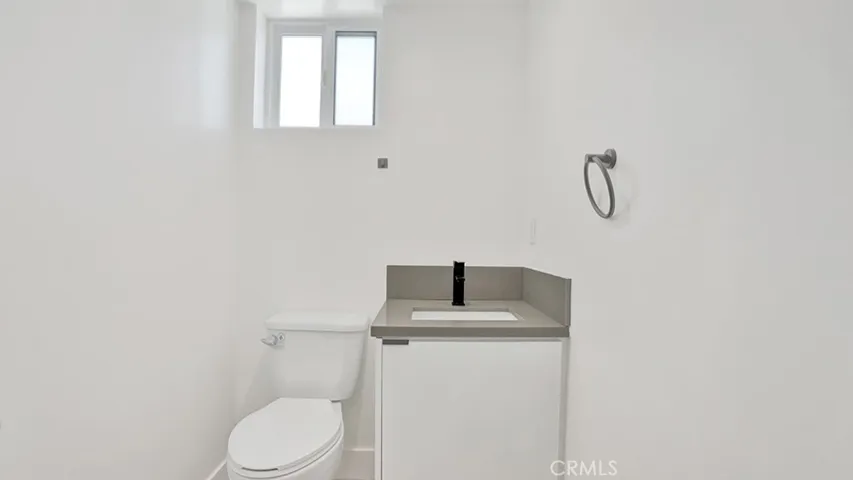 1215 N. Kingsley Drive N 1215 1/2, Los Angeles, California 90029