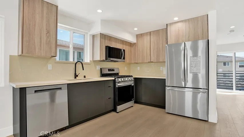 1215 N. Kingsley Drive N 1215 1/2, Los Angeles, California 90029