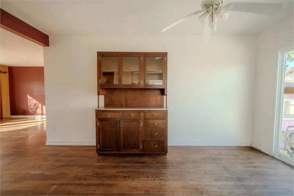 , San Diego, California 92139 home-pic-8
