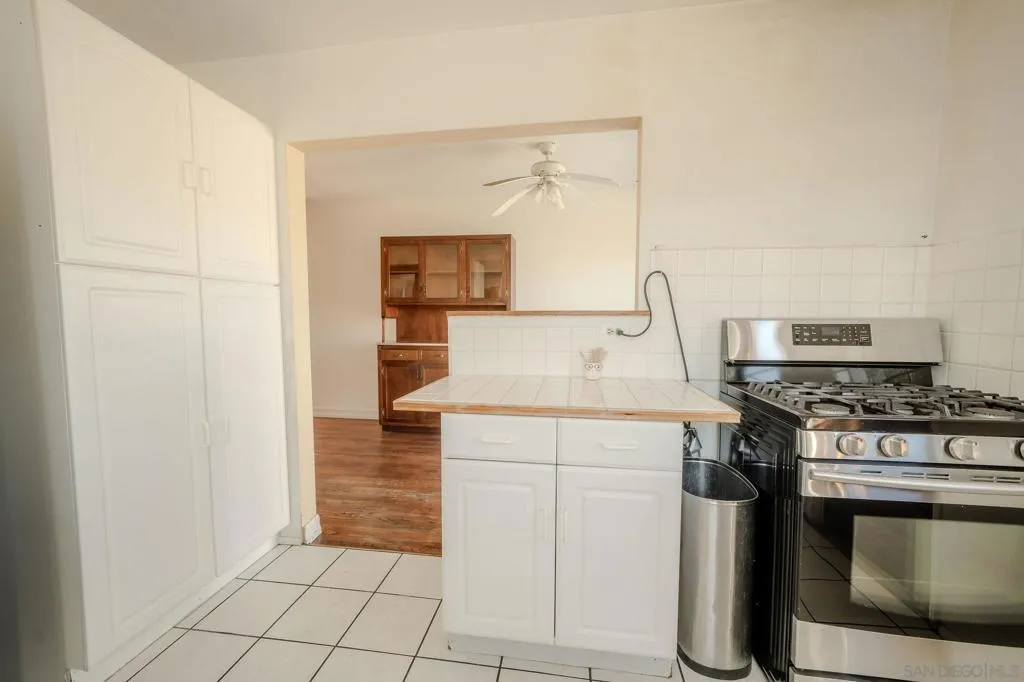 , San Diego, California 92139 home-pic-15