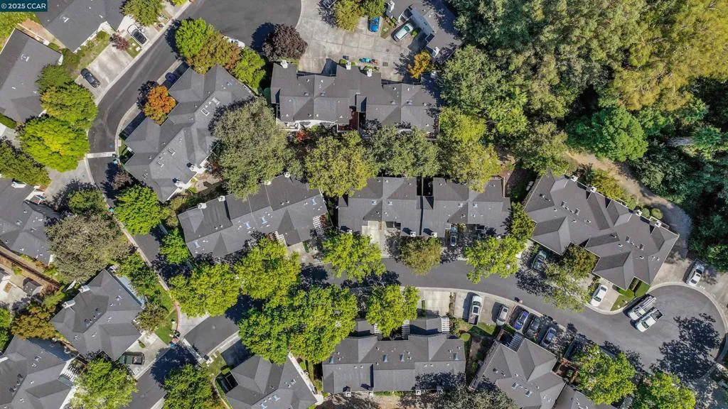 235 Pebblecreek Ct, Martinez, California 94553 home-pic-41