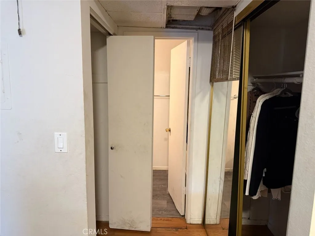 18645 Hatteras Street 187, Tarzana, California 91356 home-pic-4