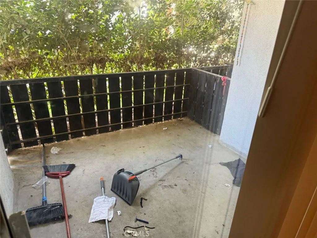 18645 Hatteras Street 187, Tarzana, California 91356 home-pic-12