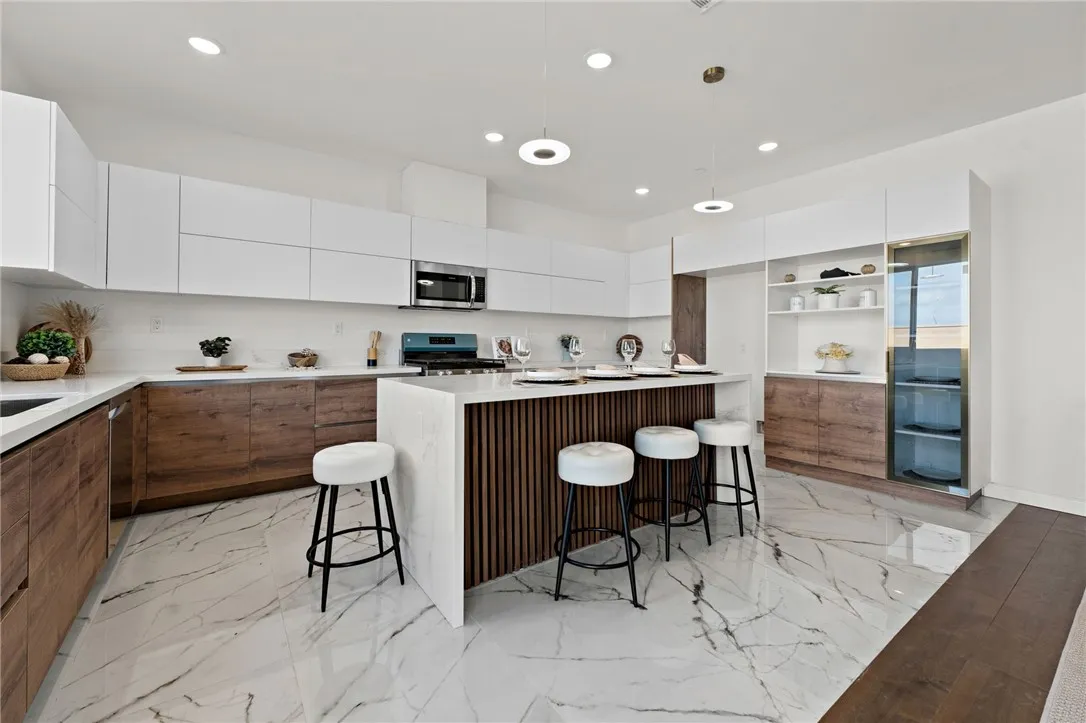 14417 Buvan Court, Moreno Valley, California 92555 home-pic-12