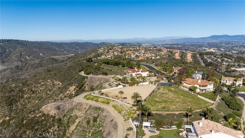 5 Vista Court, Laguna Niguel, California 92677