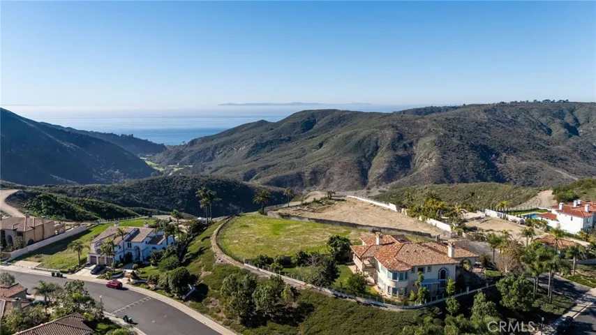 5 Vista Court, Laguna Niguel, California 92677