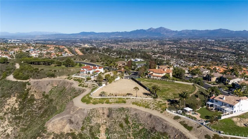 5 Vista Court, Laguna Niguel, California 92677