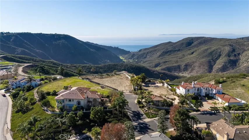 5 Vista Court, Laguna Niguel, California 92677