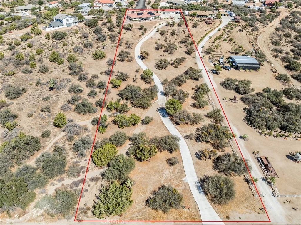 10660 Ranchero, Oak Hills, California 92344 home-pic-1