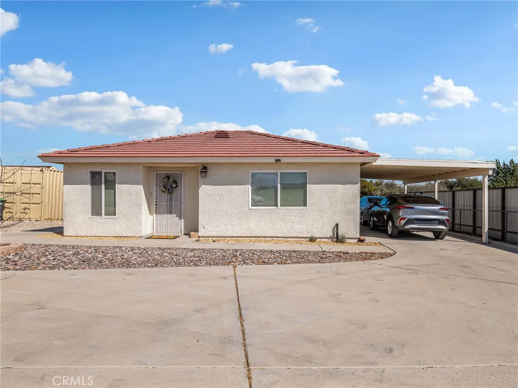 10660 Ranchero, Oak Hills, California 92344 home-pic-47