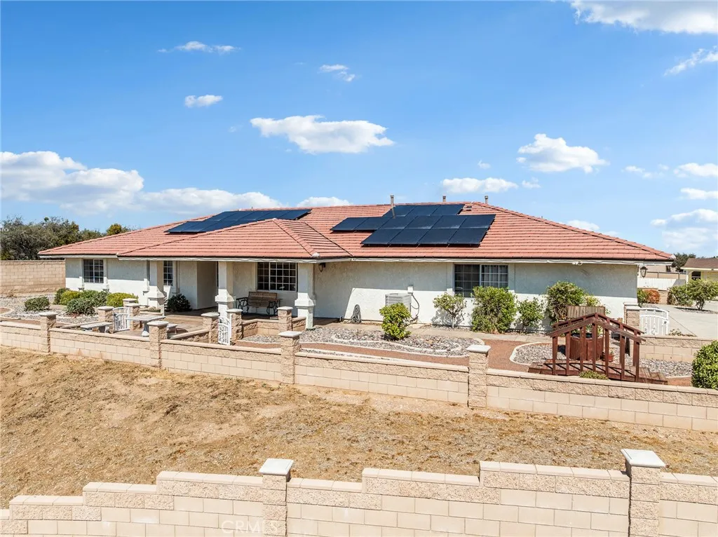 10660 Ranchero, Oak Hills, California 92344 home-pic-6