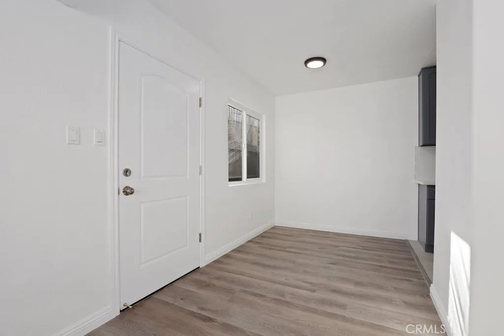 2122 E 10th Street, Long Beach, California 90804 home-pic-21