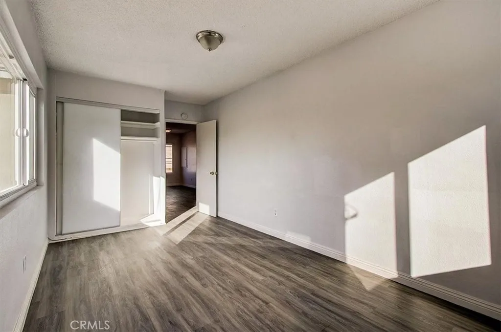 2122 E 10th Street, Long Beach, California 90804 home-pic-55