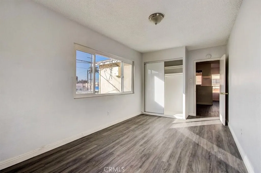 2122 E 10th Street, Long Beach, California 90804 home-pic-54