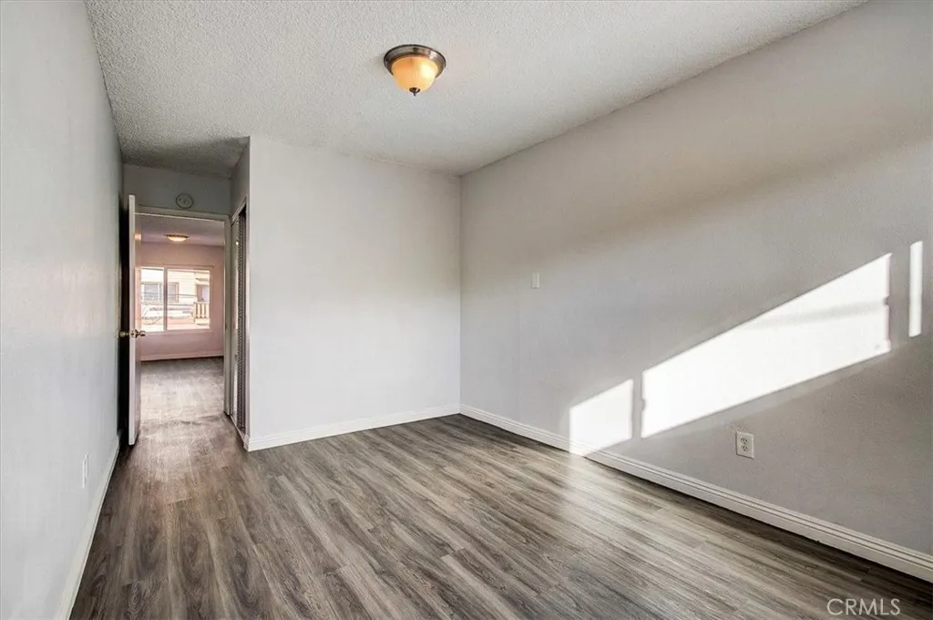 2122 E 10th Street, Long Beach, California 90804 home-pic-51