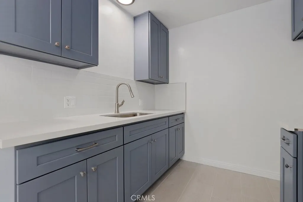 2122 E 10th Street, Long Beach, California 90804 home-pic-25