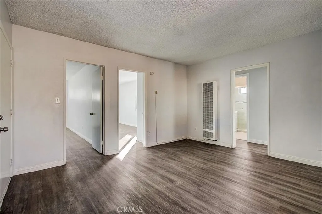 2122 E 10th Street, Long Beach, California 90804 home-pic-43
