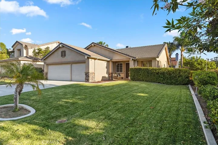 Manicured Front Yard