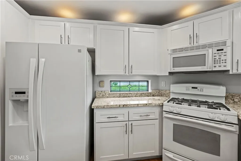 25518 Hemingway Avenue A, Stevenson Ranch, California 91381 home-pic-17